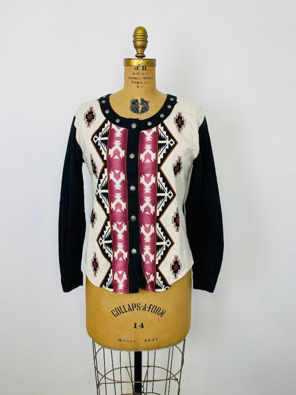 Vintage Roper Western Wear Woman's M Rodeo Shirt Button Down Shirt Aztec Print